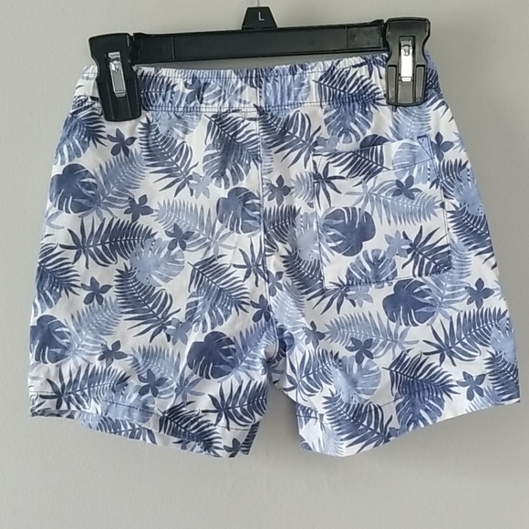 Boys Shorts - Size 5 - Picture 2 of 3